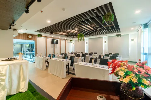 LawinTa Hotel Pattaya Business Facilities Photos