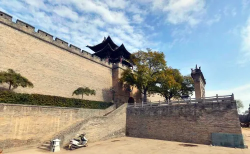 Chong Ning Castle Hotel Tæt på hotel Photos