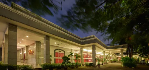 Istana Nelayan Hotel & Convention Extérieur Photos