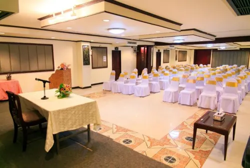 Regent Lodge Lampang Business Facilities Photos