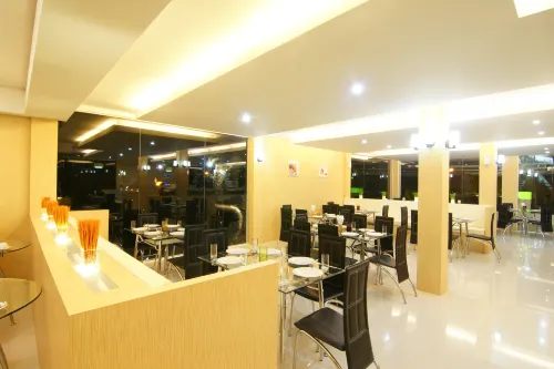 Dragon Beach Resort , Jomtien Beach Pattaya Питание Photos