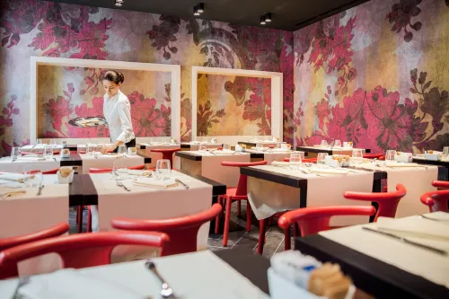 Glam Milano Dining Photos
