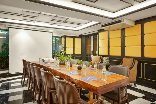 The Oriental Jade Hotel Business Facilities Photos