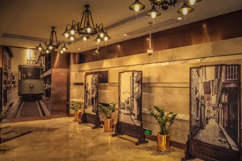 Yitel Premium (Shanghai people's Square Nanjing Road Pedestrian Street shop) Photos