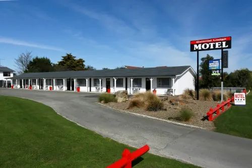 Colonial Lodge Motel Extérieur Photos
