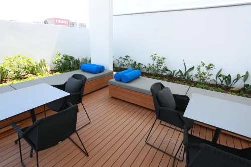 Alex Perry Hotel & Apartments Featured Photos