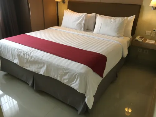 Atria Residences Gading Serpong Kamar Photos