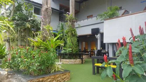 First and Frang Hotel - Koh Phangan Yleiset tilat Photos