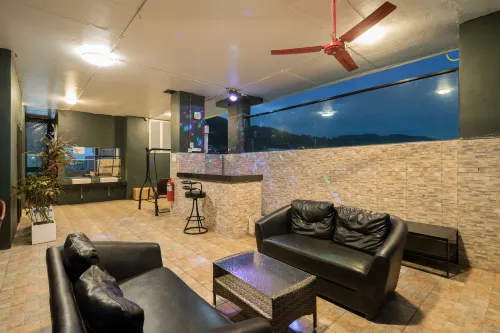 Patong Buri Resort Общественные зоны Photos