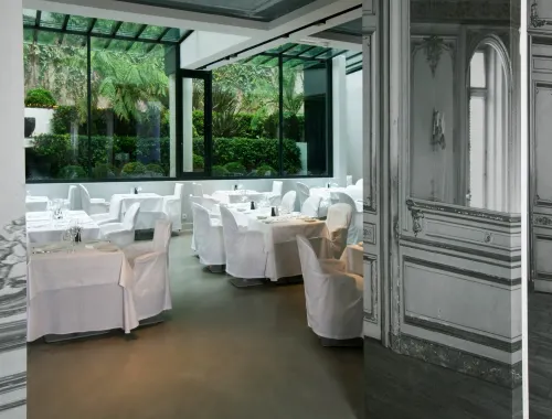 Hôtel La Maison Champs Elysées. Restauration Photos