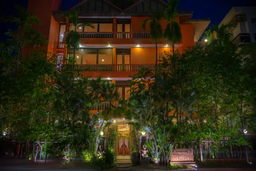 Golden Temple Hotel Exterior Photos