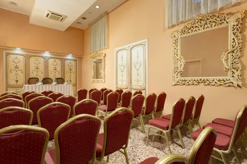 Golden Tulip Rome Piram Business Photos