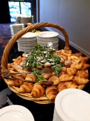 Novotel Rotorua Lakeside Dining Photos