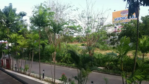 Grand Kuta Hotel and Residence Рядом с отелем Photos