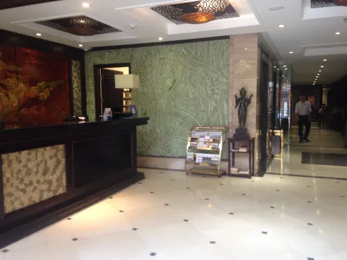 Golden Lotus Luxury Hotel Espaces publics Photos