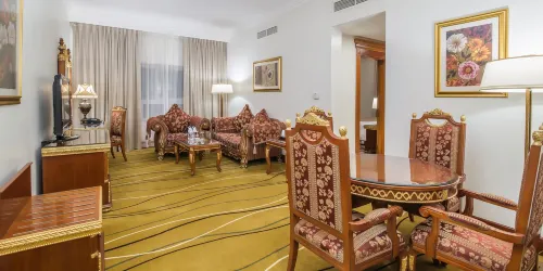 Sunday Hotel Holiday International Dubai Chambres Photos