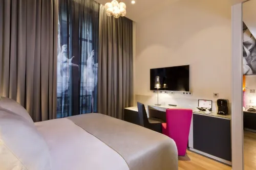 Lyric Hotel Paris Opera Photos