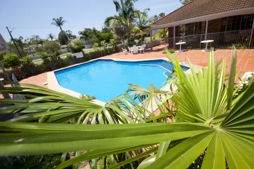 Island Palms Motor Inn Featured Photos