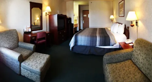 Days Inn by Wyndham Battlefield Rd/Hwy 65 Photos