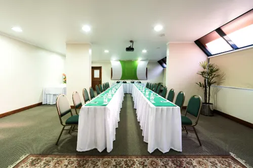 Hotel Laghetto Toscana Business Photos