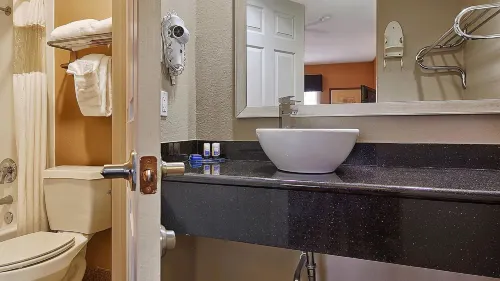 Best Western la Place Inn Photos