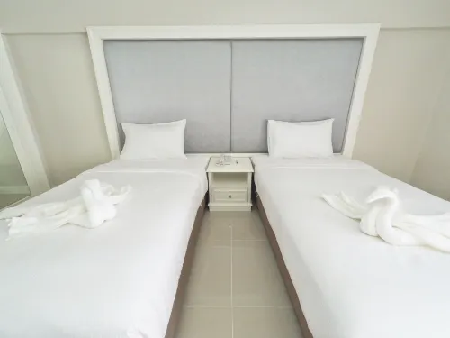 Romance Hotel Sukhumvit 97 Photos