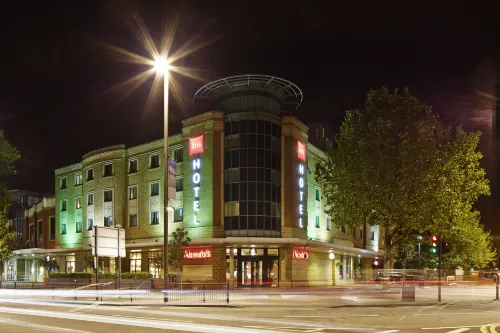 Ibis London Stratford Featured Photos