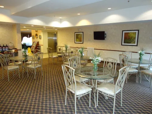 Best Western Magnolia Inn and Suites Dining Photos