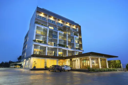 V Hotel Ubon Ratchathani Extérieur Photos