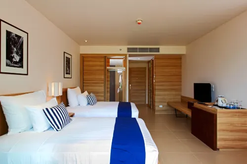 Le Méridien Phuket Mai Khao Beach Resort (Marriott International) Photos