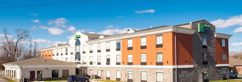 Holiday Inn Express & Suites Chester-Monroe-Goshen Featured Photos