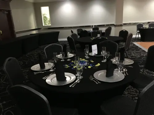 Ramada by Wyndham des Moines Airport Makanan Photos