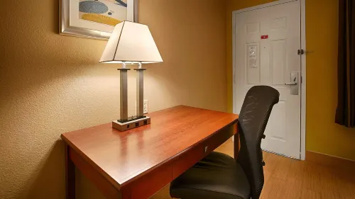 Best Western Carmels Town House Lodge Photos