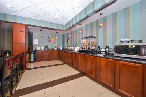Holiday Inn Express Towson- Baltimore North Dining Photos