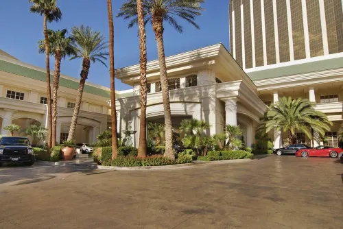 Four Seasons Hotel Las Vegas Exterior Photos