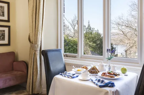 Lakehouse at the Waterhead Inn Dining Photos