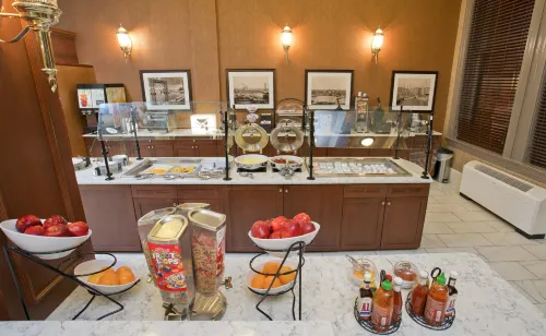 Staybridge Suites Baltimore - Inner Harbor Restauration Photos