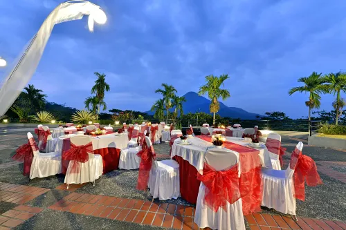 Grand Whiz Hotel Trawas Mojokerto Unggulan Photos