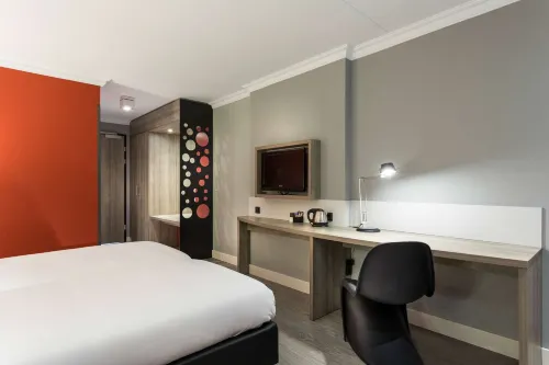 Ramada by Wyndham Amsterdam Airport Schiphol Photos