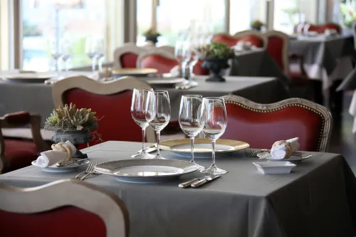 Lausanne Palace Dining Photos