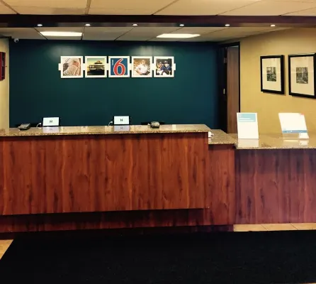 Prospect Heights, IL Public Areas Photos