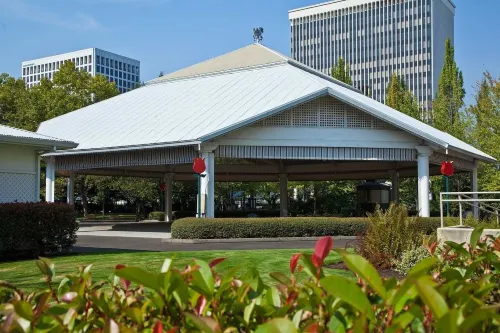 DoubleTree by Hilton Portland, or Exterior Photos