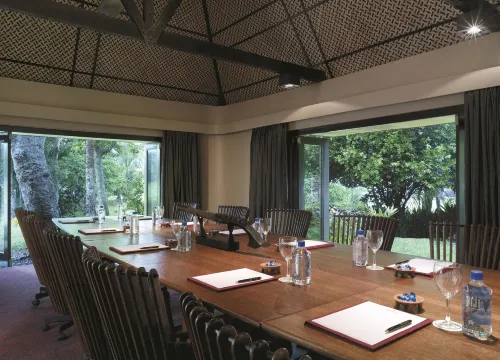 Shangri-La Yanuca Island, Fiji Business Facilities Photos