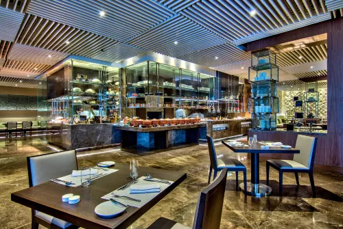 Radisson Blu Plaza Bangkok Dining Photos