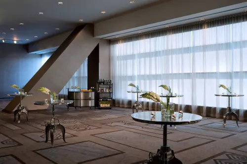 Toronto Marriott City Centre Hotel Business Facilities Photos