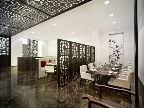 Vivanta Chennai IT Expressway OMR Dining Photos