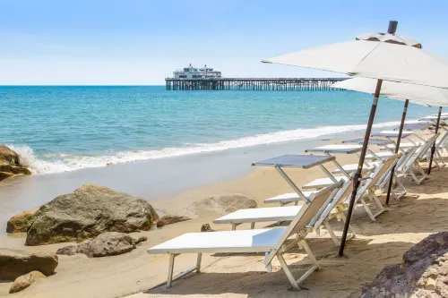 Malibu Beach Inn Relaksasi & Rekreasi Photos