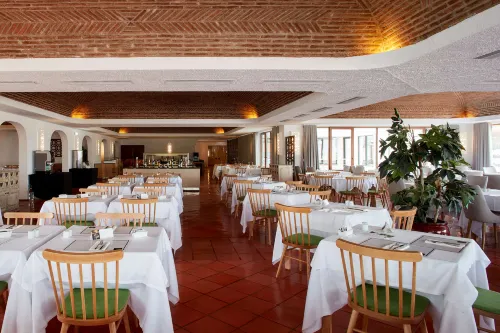 Tivoli Lagos Dining Photos