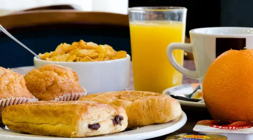 Hotel Valdemoro Dining Photos