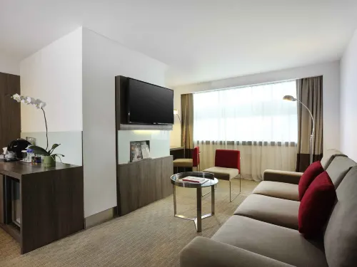 Novotel Jakarta Gajah Mada Kamar Photos